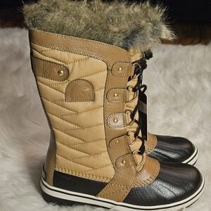 SOREL TOFINI II BOOT ' CURRYGAWN' SZ 8